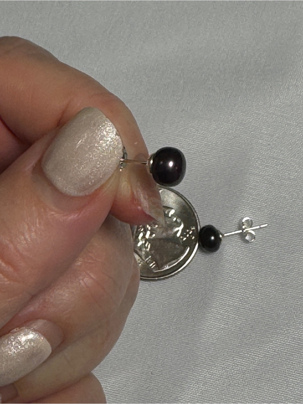 Amethyst colored Stud Earrings - Picture 3 of 5
